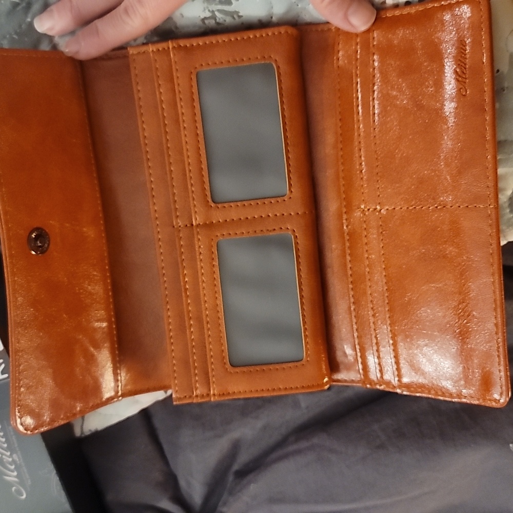 Wallet - Picture 2 of 7